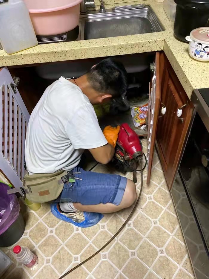 融水通下水道